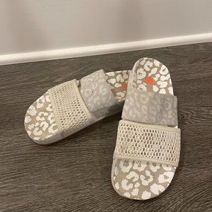 Adidas x Stella McCarthey: Stella Lette Leopard-Print Slides